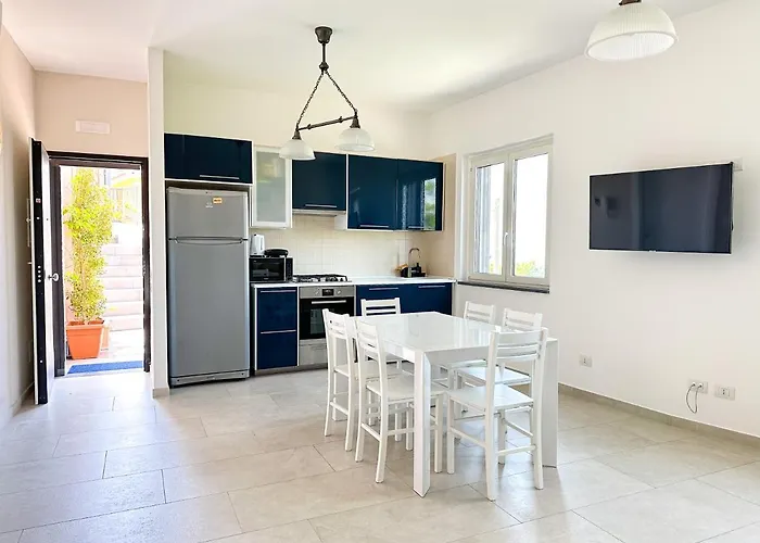 De Vivo Realty - La Campanella